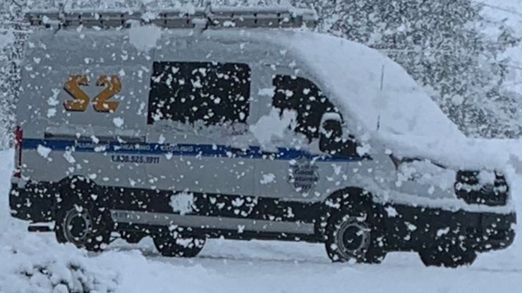 Summers & Zim's Truck Snow